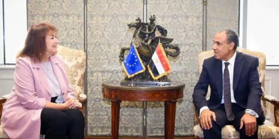 وزير
      الخارجية
      يبحث
      مع
      المفوضة
      الأوروبية
      للمتوسط
      تبني
      رؤية
      استراتيجية
      طويلة
      الأجل
      لملف
      الهجرة