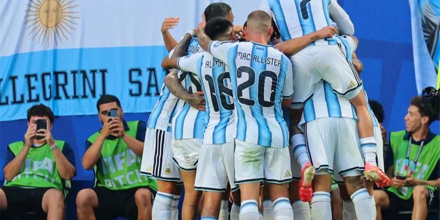 بالبلدي : فيديو
      |
      أسيست
      ميسي..
      الأرجنتين
      تسجل
      الهدف
      الثالث
      أمام
      الرأس
      الأخضر