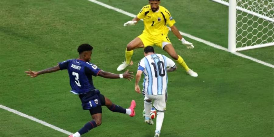 بالبلدي : فيديو
      |
      ميسي
      يسجل
      هدف
      الأرجنتين
      الأول
      أمام
      الرأس
      الأخضر