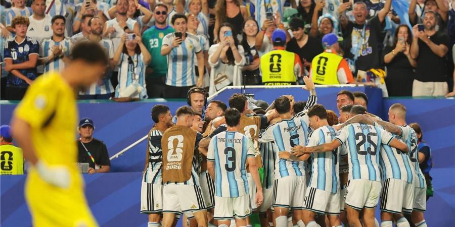 بالبلدي : وفاة
      مشجع
      أرجنتيني
      خلال
      احتفالات
      الفوز
      على
      مصر
      في
      كأس
      العالم