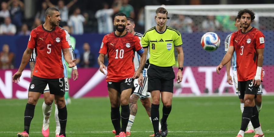 بالبلدي: "ظُلِم تحكيمياً".. أمير سعودي يعلق على إقصاء منتخب مصر من كأس العالم