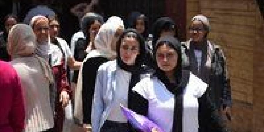 بالبلدي : محافظ
      الجيزة:
      تكريم
      أوائل
      الثانوية
      العامة
      بالمحافظة
      الاثنين
      المقبل