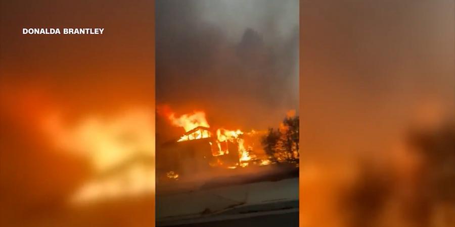 بالبلدي: "قنبلة نووية".. مقاطع تظهر النيران تلتهم منازل وآلاف الأفدنة في واشنطن