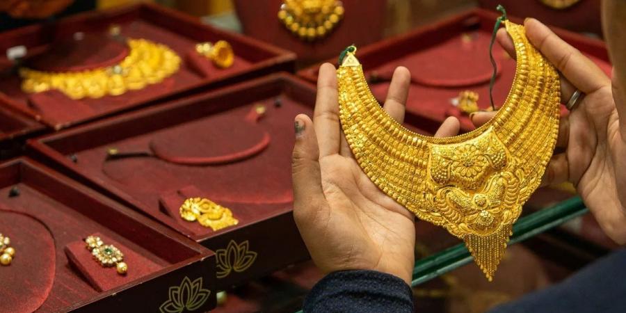 بالبلدي : تحركات
      جديدة
      في
      سوق
      الذهب
      بالإمارات..
      عيار
      21
      يواصل
      الصعود
      والأوقية
      فوق
      4
      آلاف
      دولار