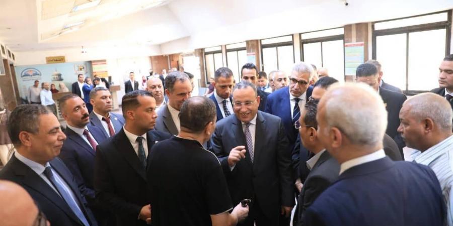 بالبلدي : وزير
      التعليم
      العالي
      يتفقد
      مكتب
      التنسيق
      الرئيسي
      بجامعة
      القاهرة
