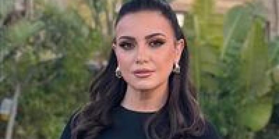 بالبلدي: ريهام
      عبد
      الغفور:
      جالي
      إحباط
      10
      سنين
      بسبب
      دور
      «البنت
      الرقيقة»